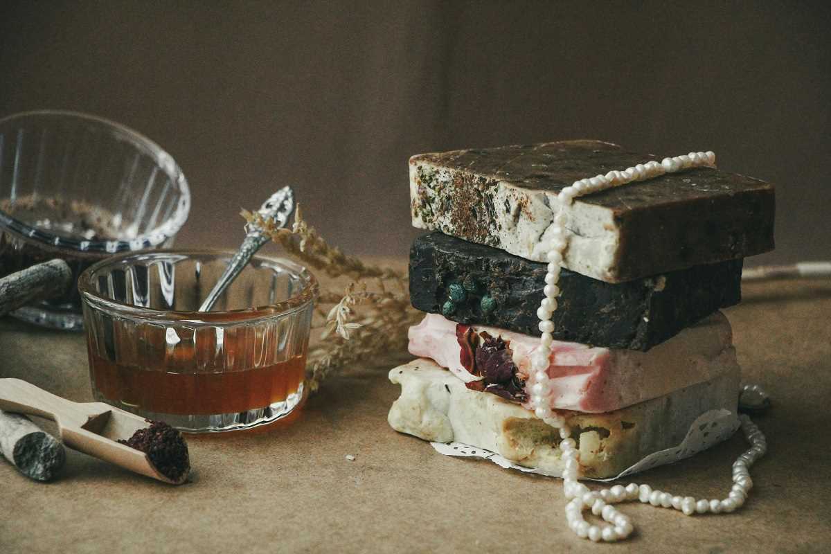 DIY Soap-Making Kits for Relaxing Craft Nights